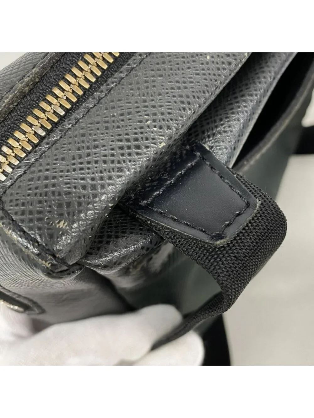 Louis Vuitton Shoulder Bag Taiga Sayan Ardoise